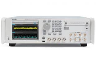 AWG70000 arbitrary waveform generator