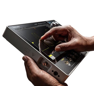 2 系列 MSO 触摸屏示波器