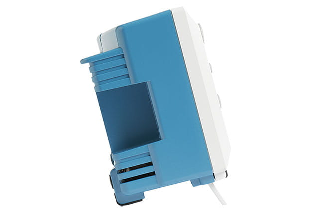 Digital storage oscilloscope side panel