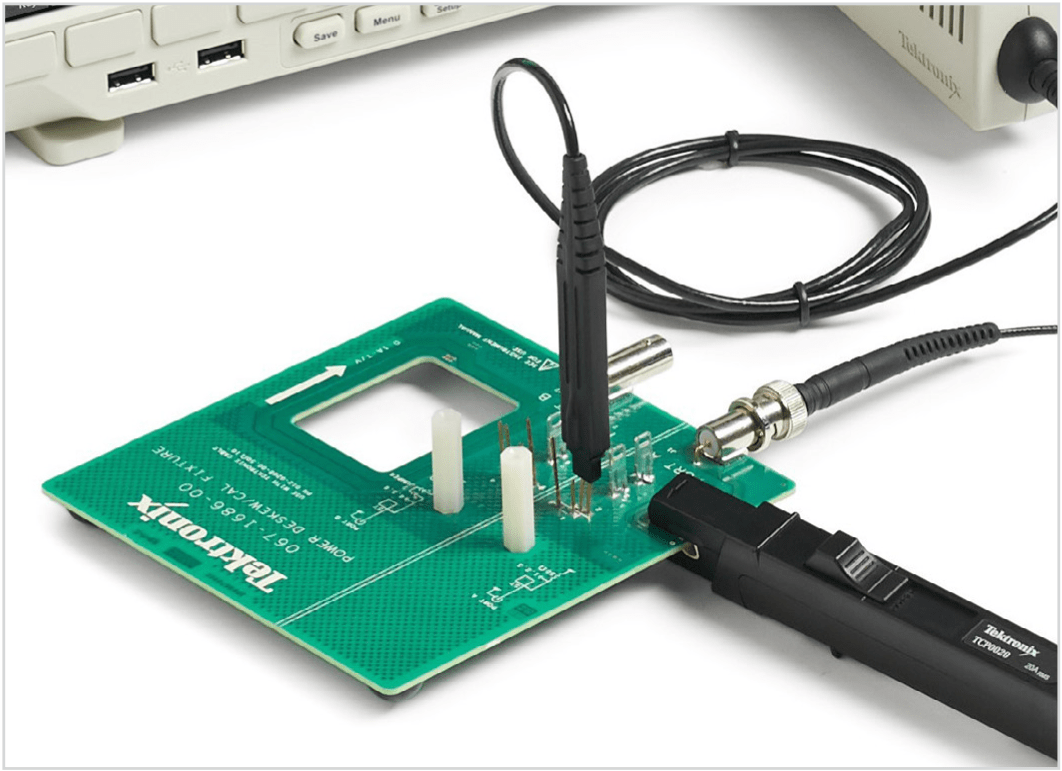 Power Measurement Deskew & Calibration Fixture (067-1686-00). These connections provide you with a convenient way to compensate for timing differences between voltage and current probes